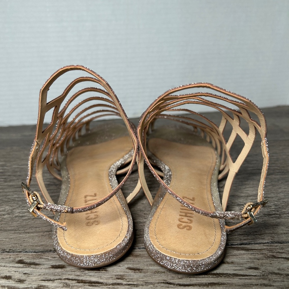 Schutz - Picture 3 of 5